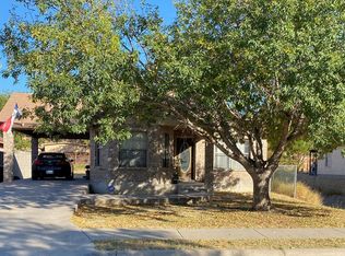 1442 Raintree Dr, Eagle Pass, TX 78852