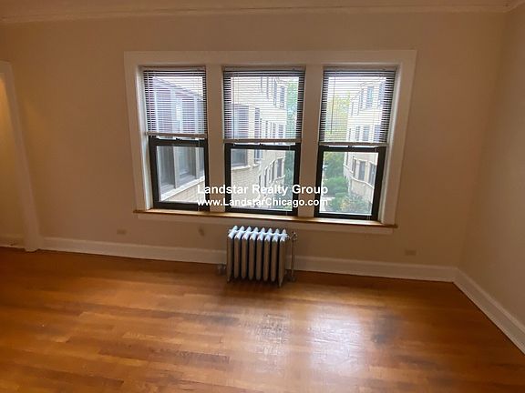 3rd image of 4523 N Paulina St APT 2B