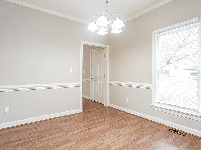 212 Sleepy Creek Dr — Photo 7
