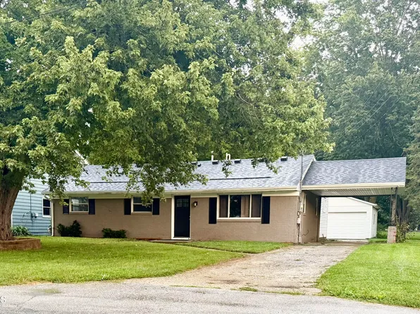 452 Faye Ave, Bowling Green, OH 43402