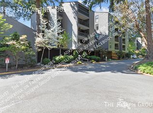 6355 137th Ave NE APT 303, Redmond, WA 98052