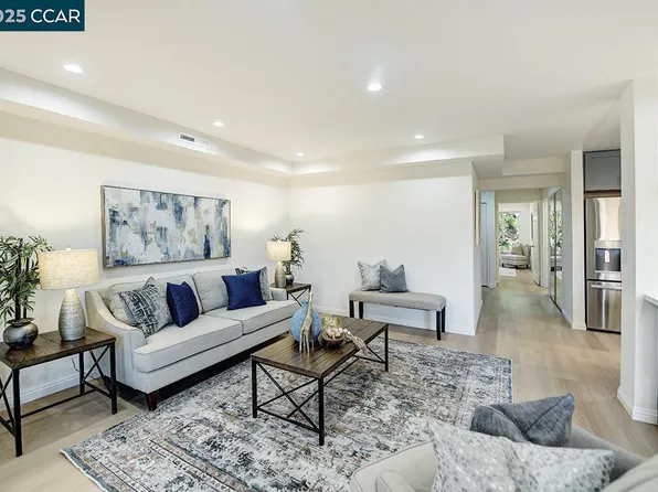 1601 Oakmont Dr APT 6, Walnut Creek, CA 94595