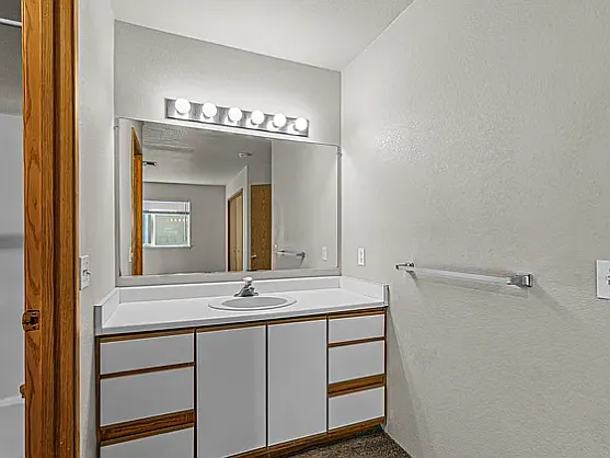 600 ID |# 2010 Crater Lake Avenue - C - C — Photo 2