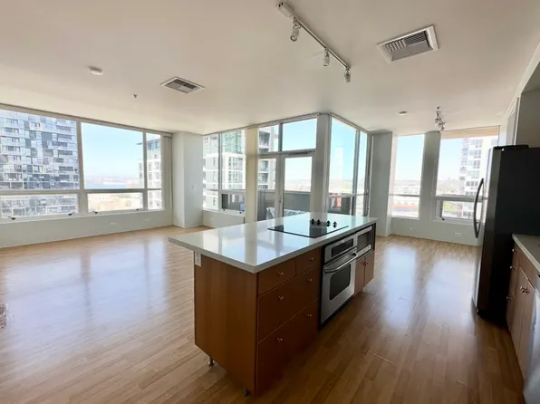 350 W Ash St, San Diego, CA