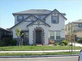 382 Apple Grove Ave photo 1