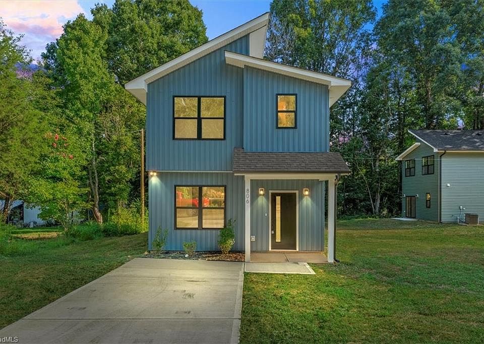 1st image of 806 W Dameron Ave
