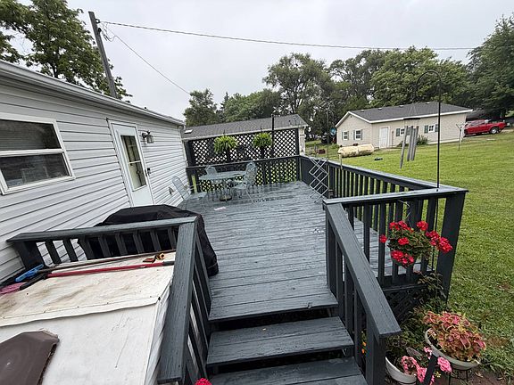 3rd image of 286 Tilden St