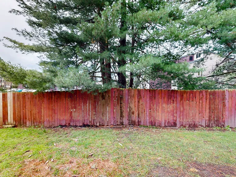 Hilltop in the Highlands — Photo 48