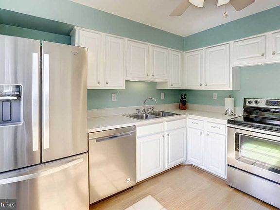 5th image of 5647 Independence Cir