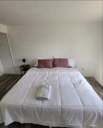 1st image of 3477 E Ludlow Dr #4