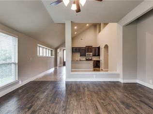 829 Lighthouse Ln, Aubrey, TX 76227