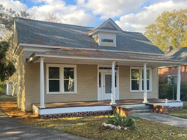104 Calhoun St, Johnston, SC 29832
