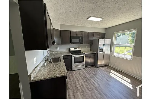 2842 Beckon Dr Photo 1