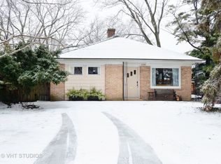 3306 Hayes St, Evanston, IL 60201