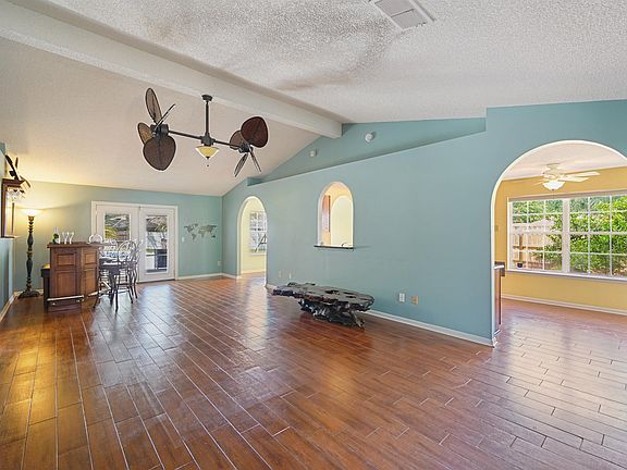 3rd image of 3192 Fireside Dr