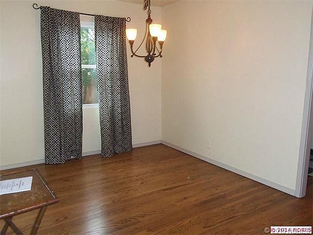 2nd image of 1341 E 38th Pl #1341B
