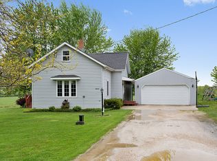 N5791 E River Rd, BRILLION, WI 54110