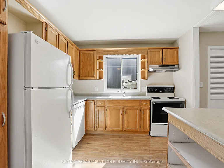 3905 Old Orchard Way — Photo 12