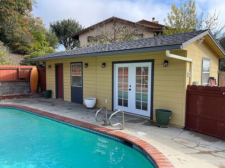 740 Tanner Dr #C — Photo 2