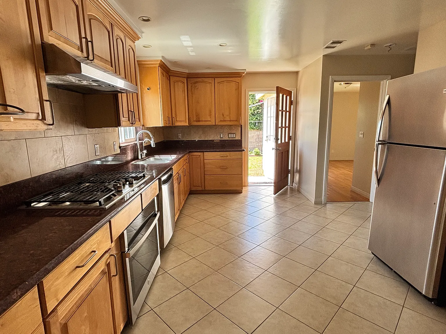 8845 Glider Ave — Photo 3