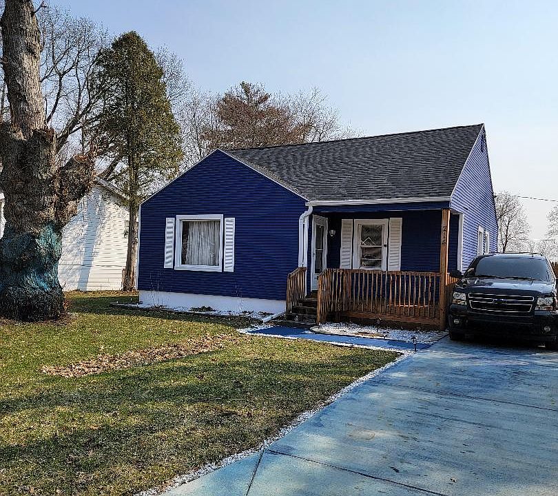 1st image of 214 Pollard Ave