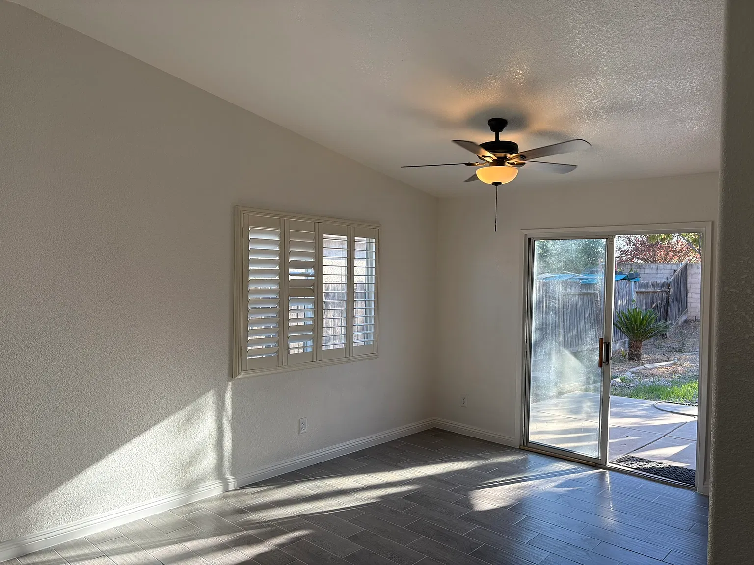 4 bed, 1363 sqft, $2,300 — Photo 3