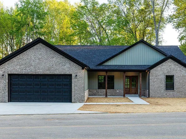 162 Secluded Cir, Elizabethtown, KY 42701