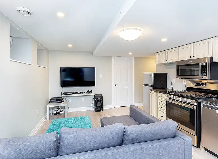 73 Blackburn Ave #73-1A — Photo 12