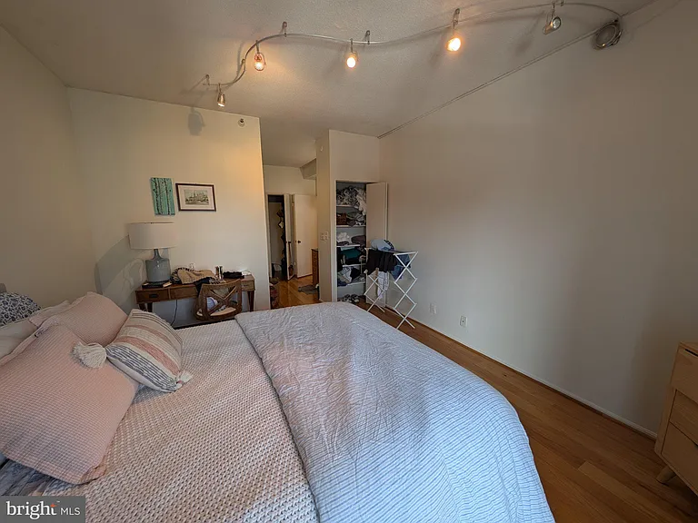 1600 N Oak St #1828 — Photo 9