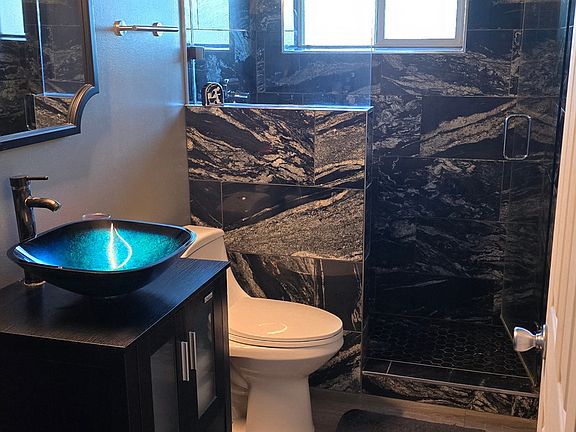 4th image of 7518 W Adams Rd