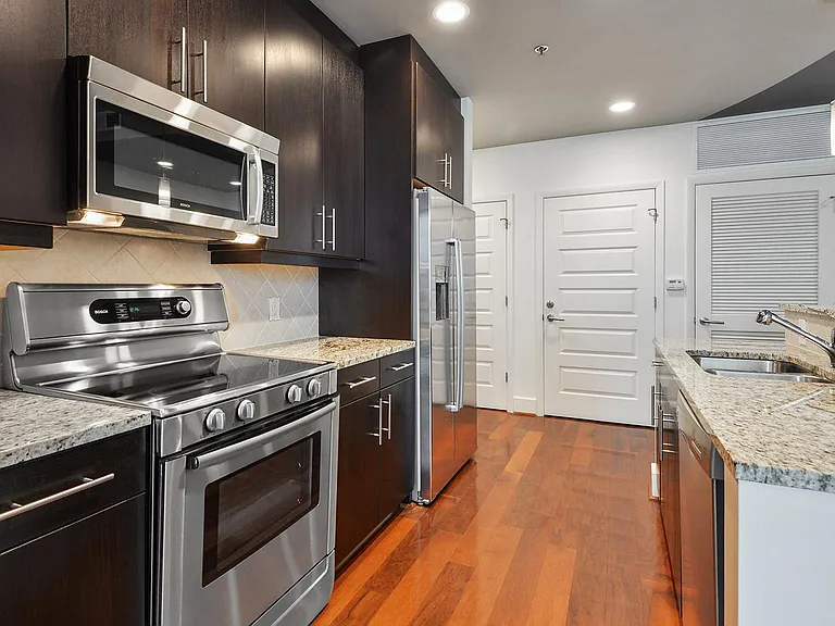 1080 Peachtree St NE #1415FURNISHED — Photo 9