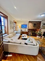 Rented by Nest Seekers International