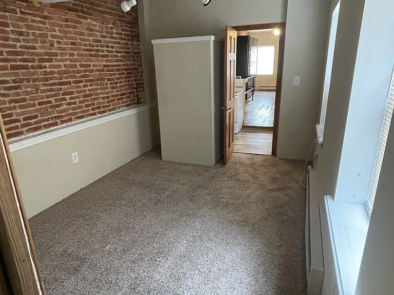 2420 Fait Ave #2 — Photo 5