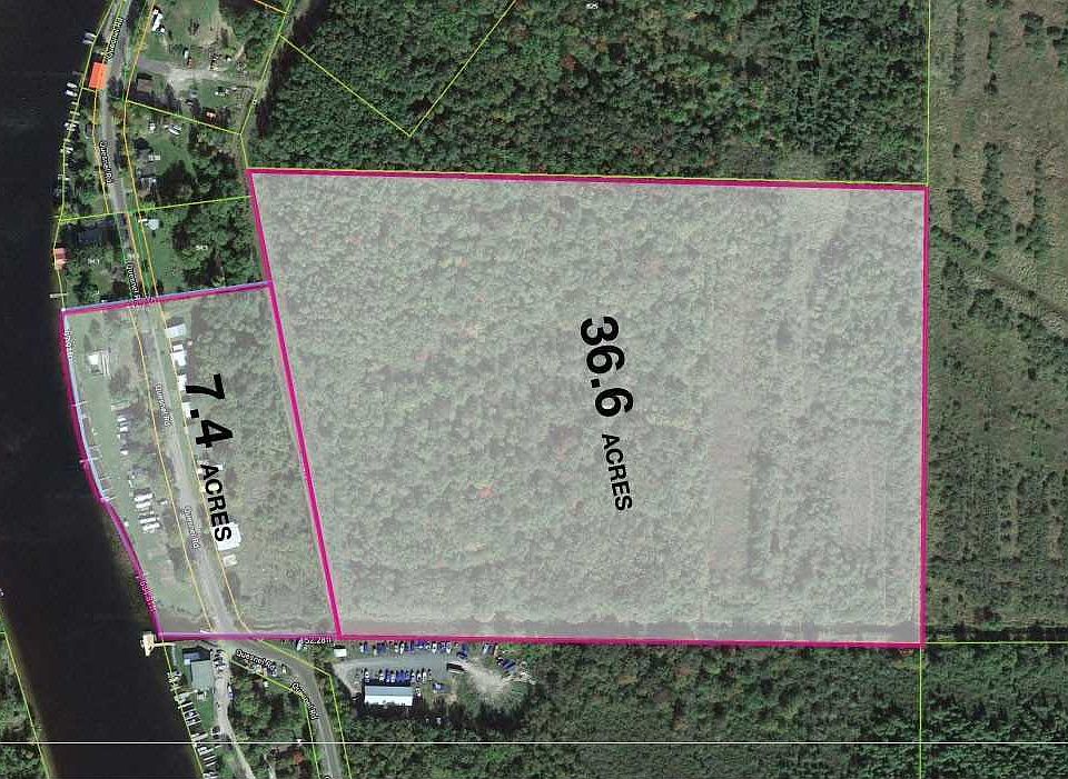 2nd image of 955 Quesnel Rd
