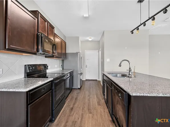 456 Major Lee Ln, Jarrell, TX 76537
