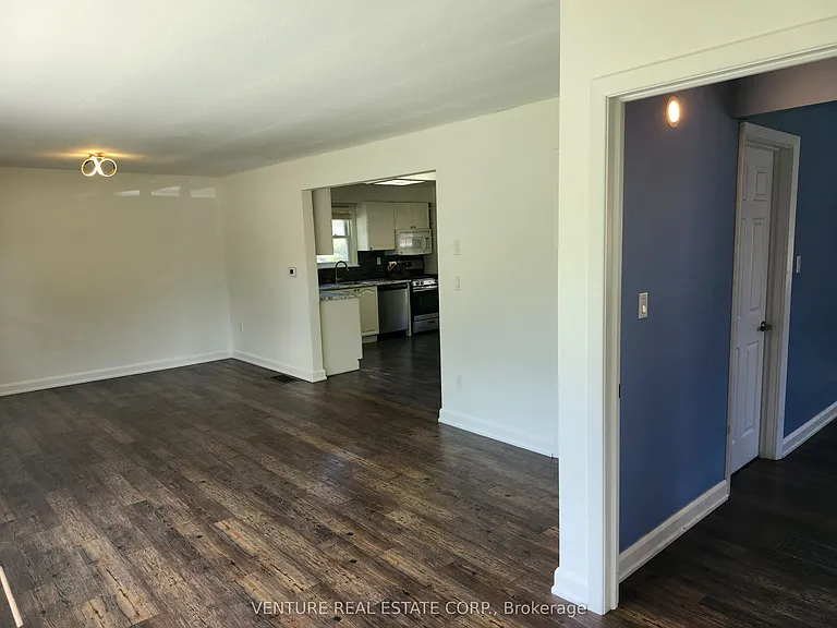6 Sullivan Dr — Photo 4