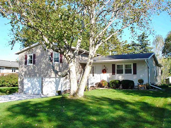 3rd image of 221 Westview Dr