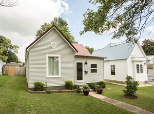 809 4th St, Monett, MO 65708