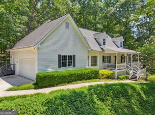 4335 Oak Creek Dr, Gainesville, GA 30506