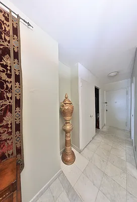 Rented by Compass | media 9