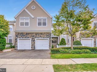 504 Dahlia Cir, Dayton, NJ