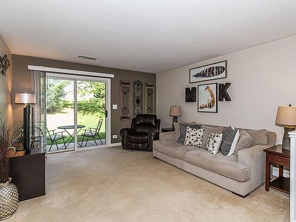 4th image of 326 Ashbury Ct APT 5