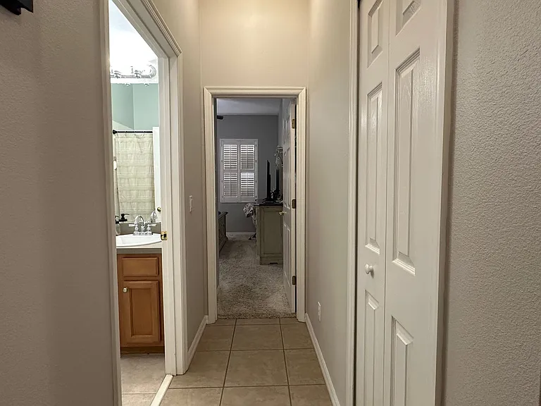 1185 Pallister Ln — Photo 17