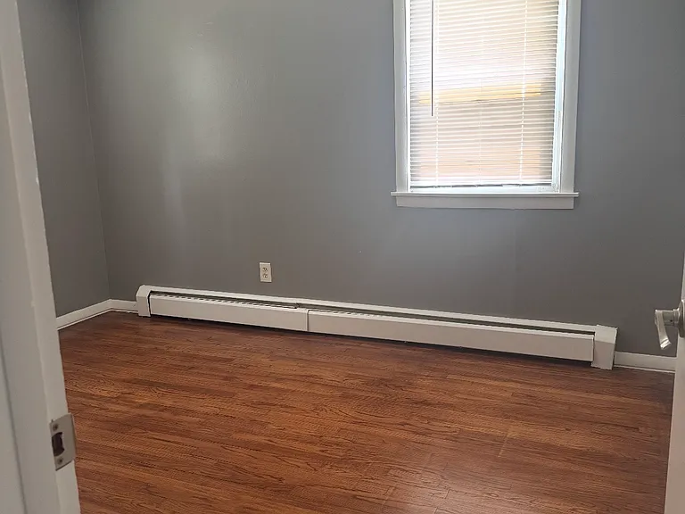 77 Gould Dr — Photo 3