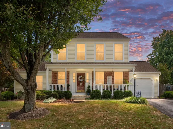 29 Cathedral Ln, Stafford, VA 22554