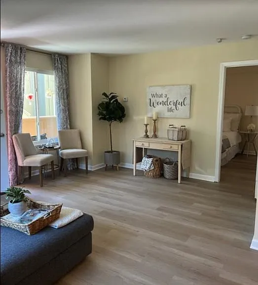 820 Casanova Ave — Photo 2