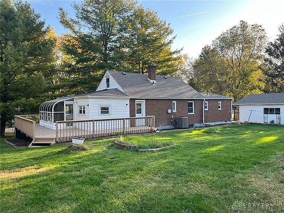 3rd image of 9049 Hanley Dr