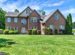 28 Valley Rd, Shrewsbury, PA 17361