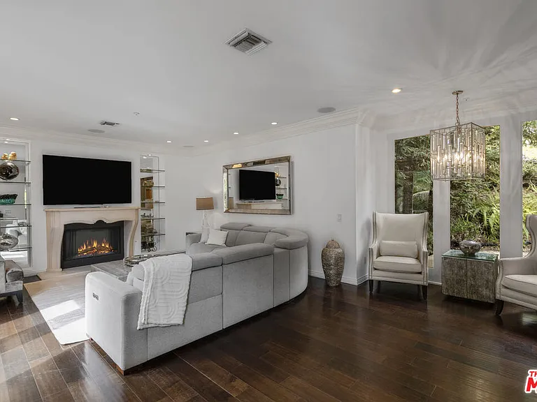 10023 Westwanda Dr — Photo 19