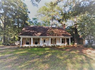 100 Robin Hood Dr, Covington, LA 70433